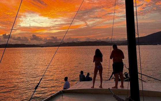 Dr G Sunset Dinner Cruise