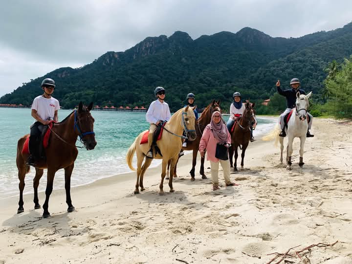 1 Hour Jungle & Beach Langkawi