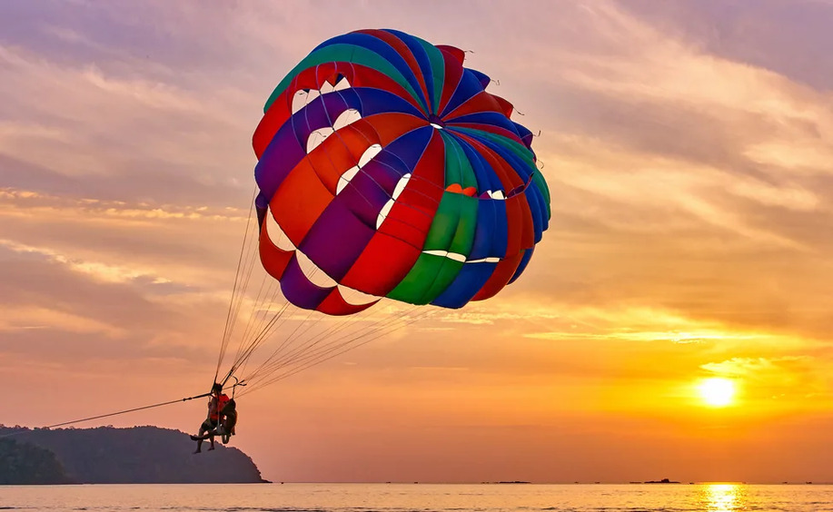 Langkawi Andaman Breeze Parasail